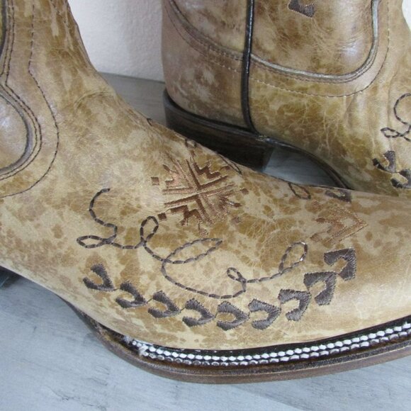 Circle G Corral Women's Embroidery Square Toe Western Boots Light Sand - Picture 3 of 6